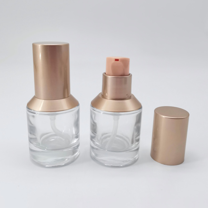 30ml Thick Ottomed Glass Foundation Container with Lotion Pump (1)