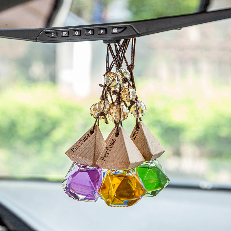 Creative Car Hanging Air Freshener – A Fragrant Journey on the Road (3)